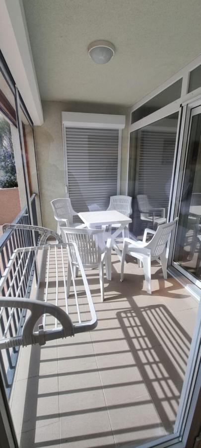 Apartmani Sunce I More Premantura Ngoại thất bức ảnh