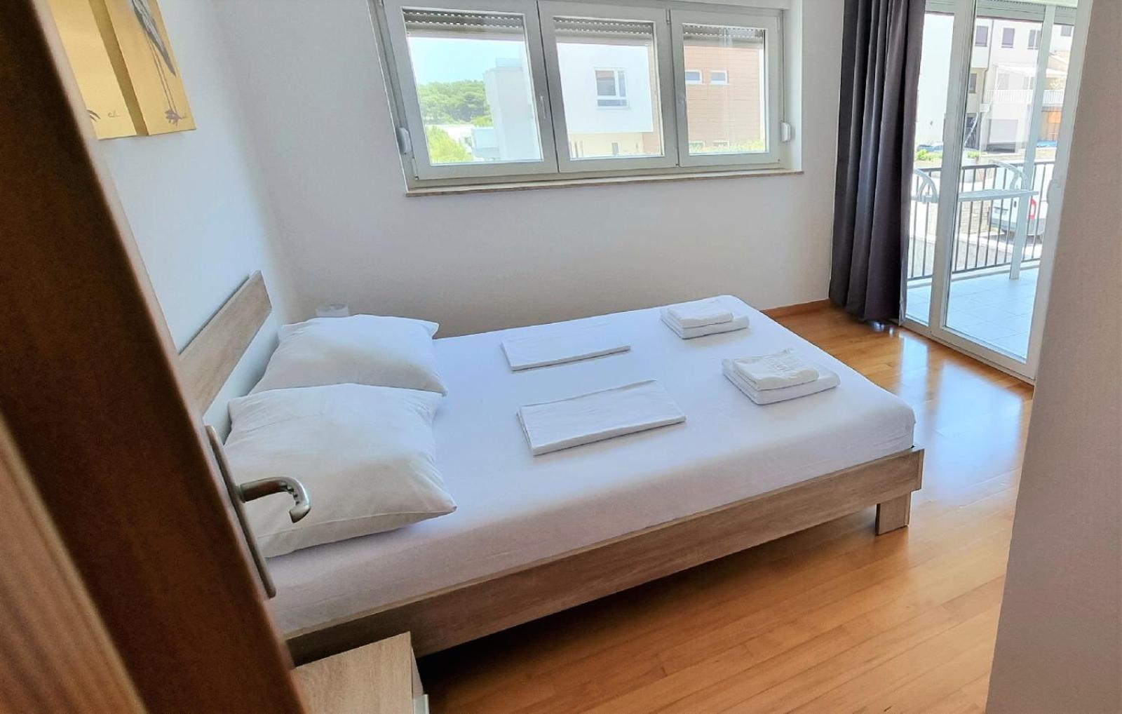 Apartmani Sunce I More Premantura Ngoại thất bức ảnh